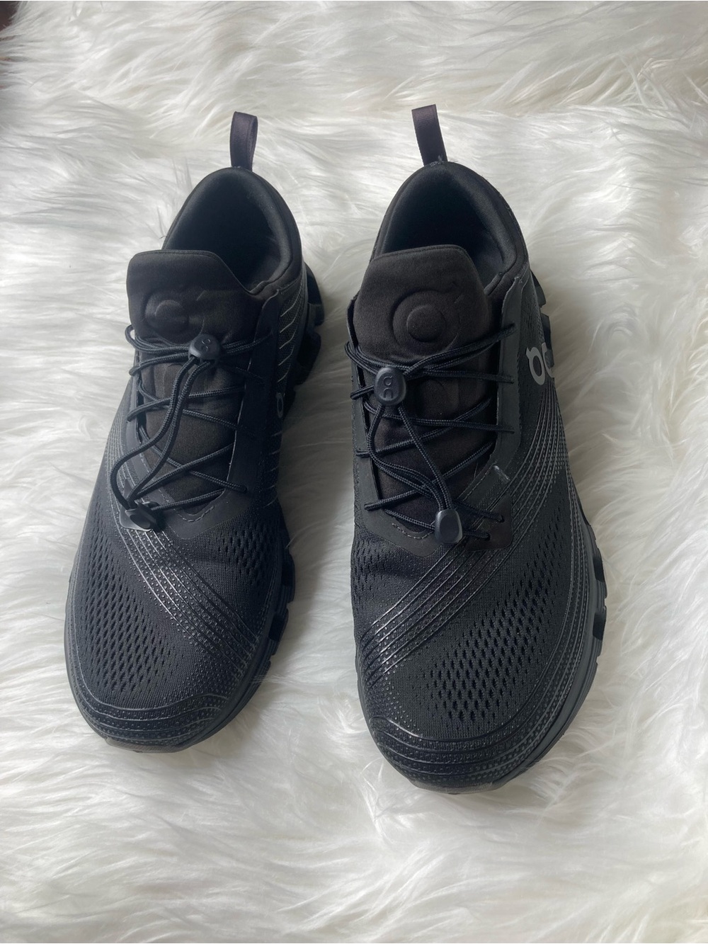 On Running Men’s Black Trail Running Shoes with Quick-Lace